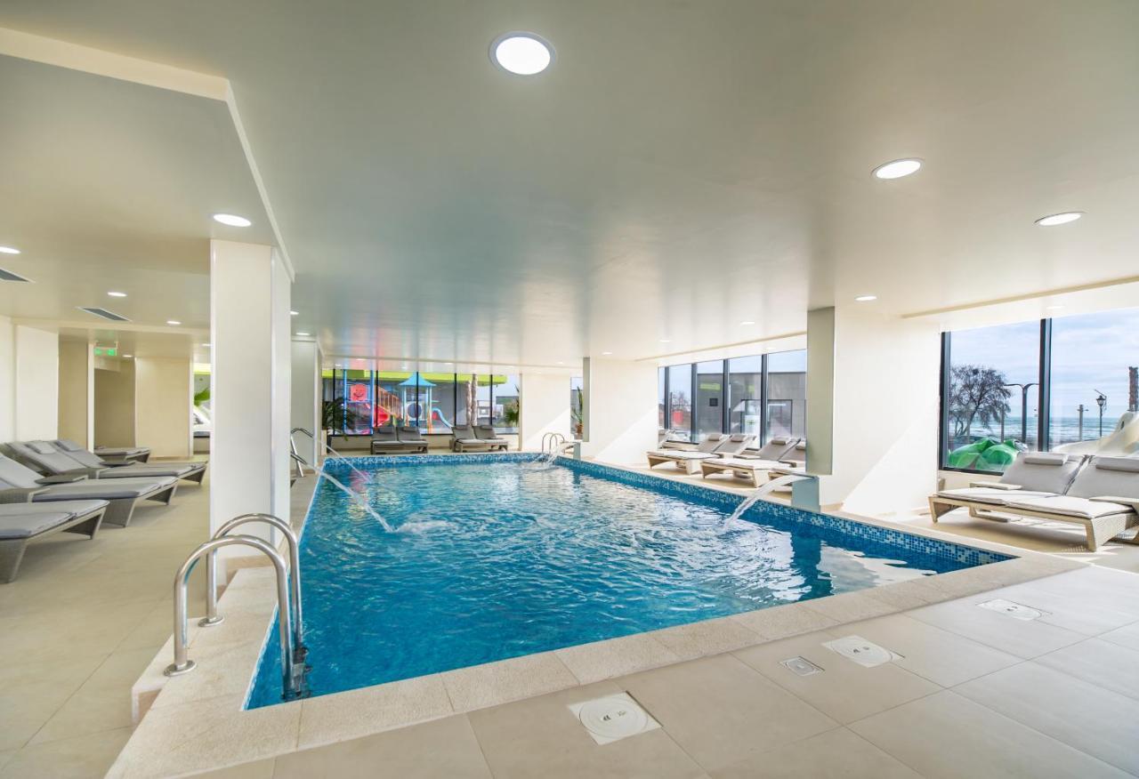 Năvodari Vibe Apartment- Spa N Pools Beach Resort מראה חיצוני תמונה